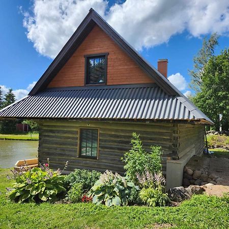 Loghouse By The Lake Apartment Viljandi  Exterior photo